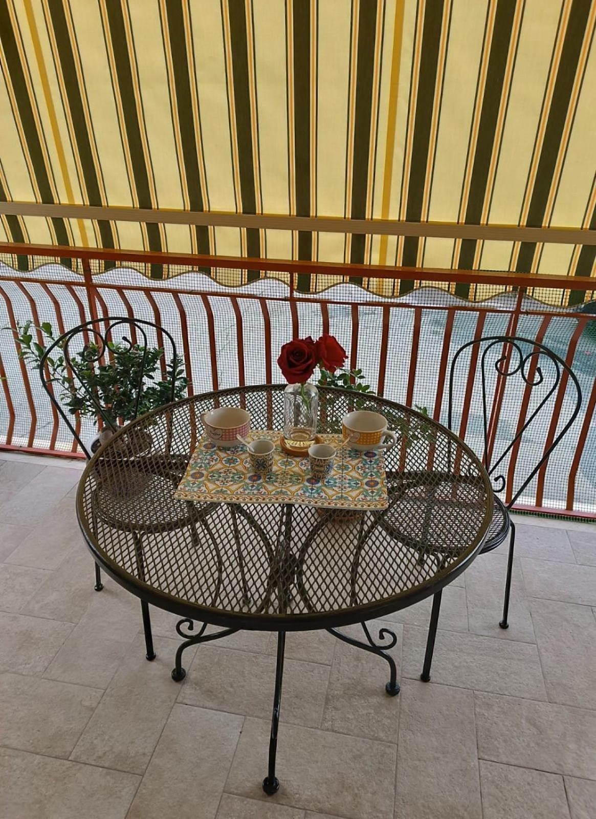 Casa Azzurra Leilighet Giardini Naxos Eksteriør bilde